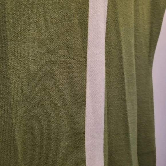 Green Dress - Picture 2 of 3